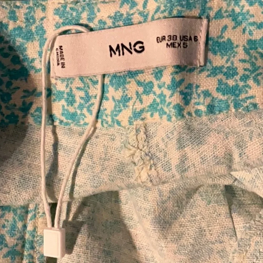 MANGO NWT Floral Linen Blend Flare Pants in Sz 2, 4 & 6